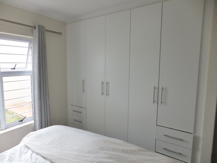 To Let 3 Bedroom Property for Rent in Sunningdale Western Cape